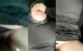 Türbanlı Elif Arabada Acı çeke çeke Sikişiyor