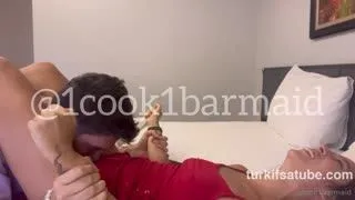 1cook1barmaid Şima Simal çiftinin Onlyfans ifşa videosu Dayanamadım kırmızı ona çok yakışıyor