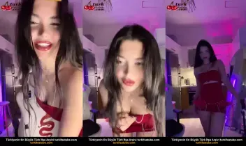 Canlı Yayında Bigo Kitana039nın Çıplak Ayağında Topuklular