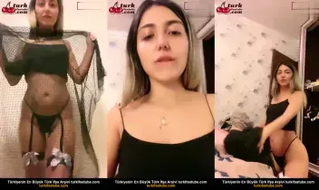 Çıtır Kızın Ateşli Siyah Kedi ile Nude Yayın