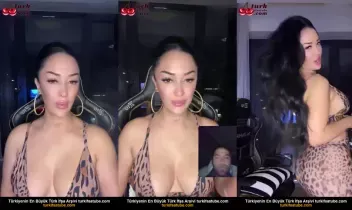 Efsane Bayanın Sakso Sahnesini Takip Edin