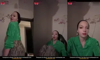 Esra seksi BigoLive yayınını izlerken kandırılmış