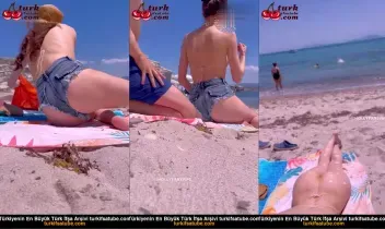 Hera Poseidon039u Seviyor plajda çıplak kalmış