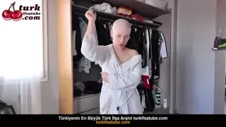 Jüpiter Kafa Kel039in Çıplak Vücudunu Gösterdi