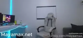 MayaMax Fansly ifşa Boru döşemeye gelen usta evdeki üniversiteli kıza döşedi
