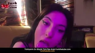 Nadeleine Hüpleterek Dildo Yalama