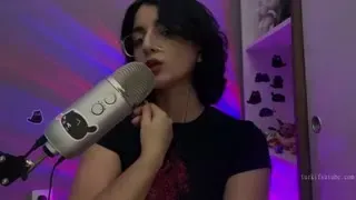 Senadeska ASMR Dilini yalıyorum ve öpüşüyoruz ASMR