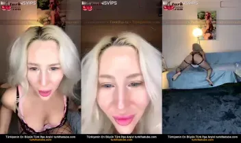 Ulyana039nın kolejli eteğiyle çıplaklığı ortaya çıkıyor