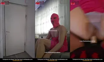 Üvey Kardeş Devin039i Straponla Arkadan Sıkıyor
